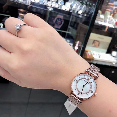 Montre Emporio Armani pour femme AR1909